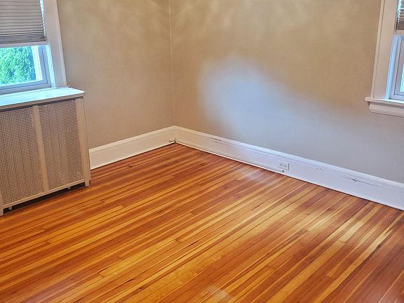 3rd image of 156 Wallace St #876