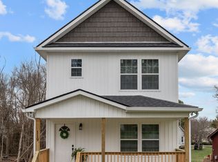 119 Batey Cir, Dickson, TN 37055