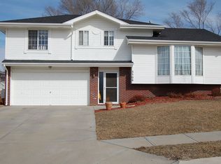 3506 Sheridan Cir, Bellevue, NE 68123