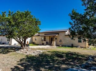 601 Christian Dr, Kerrville, TX 78028