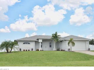 1001 SW 11th Ct, Cape Coral, FL 33991