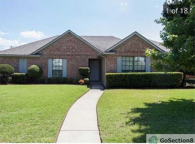 1st image of 2613 Remington Dr