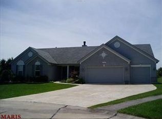 1608 Broadsword Ln, Lake Saint Louis, MO 63367