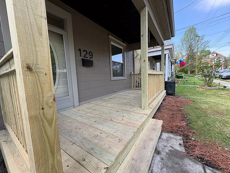 129 Dunbar Ave — Photo 24