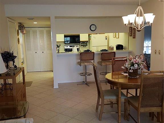 4th image of 5 Plantation Dr APT 204