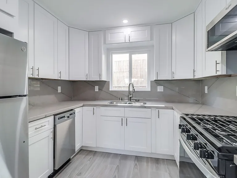 4840 Del Monte Ave #C — Photo 1