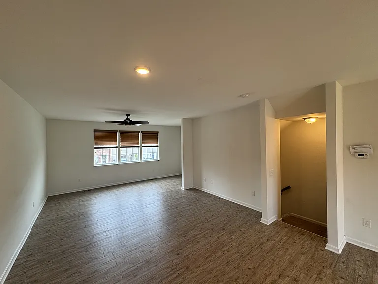 172 Drexel Ct #1 — Photo 9