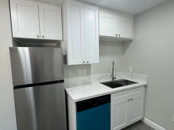 2 bed, 1.0 bath, 660 sqft, $1,595, 2919 34th St APT 3, Sacramento, CA 95817