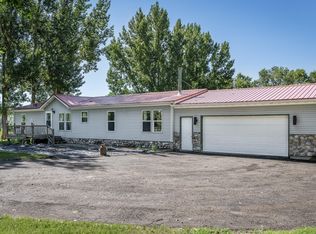 6437 Kingswood Rd, Bismarck, ND 58503