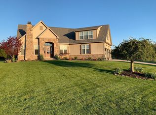7541 Kane Ct, Sagamore Hills, OH 44067