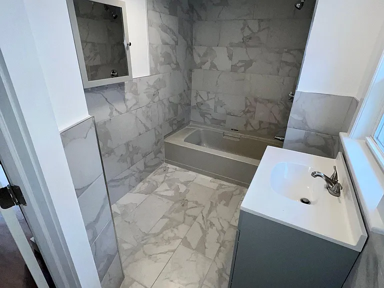 40 Campbell St — Photo 11
