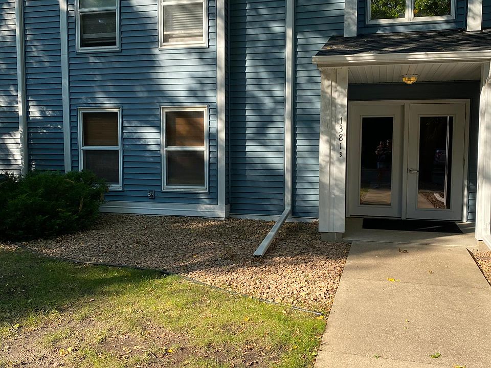 1381B secure common entry. Unit 503 is on the ground level.