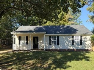 108 Holly Mountain Rd, Holly Springs, NC 27540