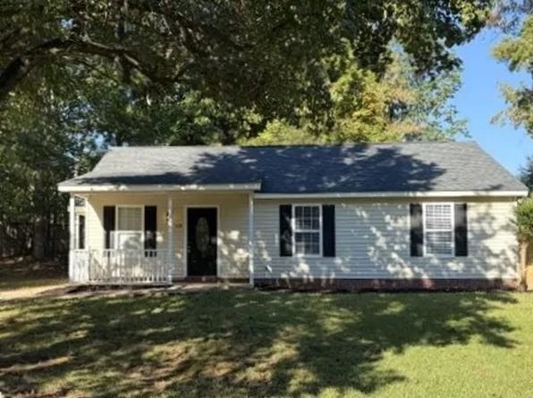 108 Holly Mountain Rd, Holly Springs, NC 27540