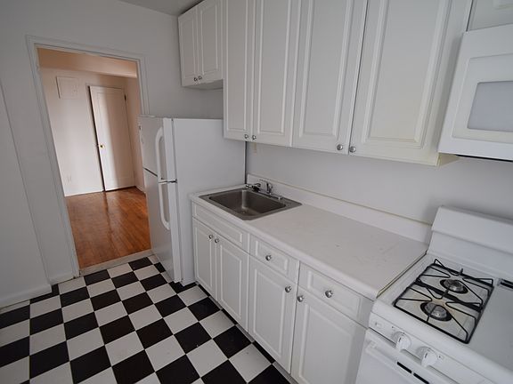 3rd image of 1995 Sedgwick Ave APT 1D