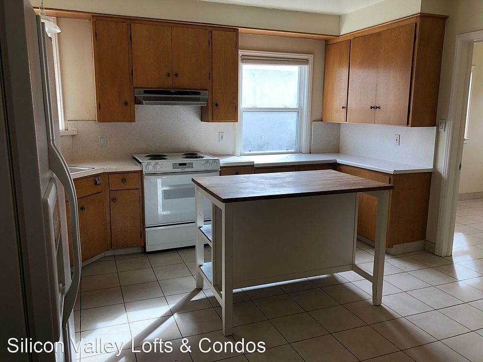 2nd image of 659 N 5th St