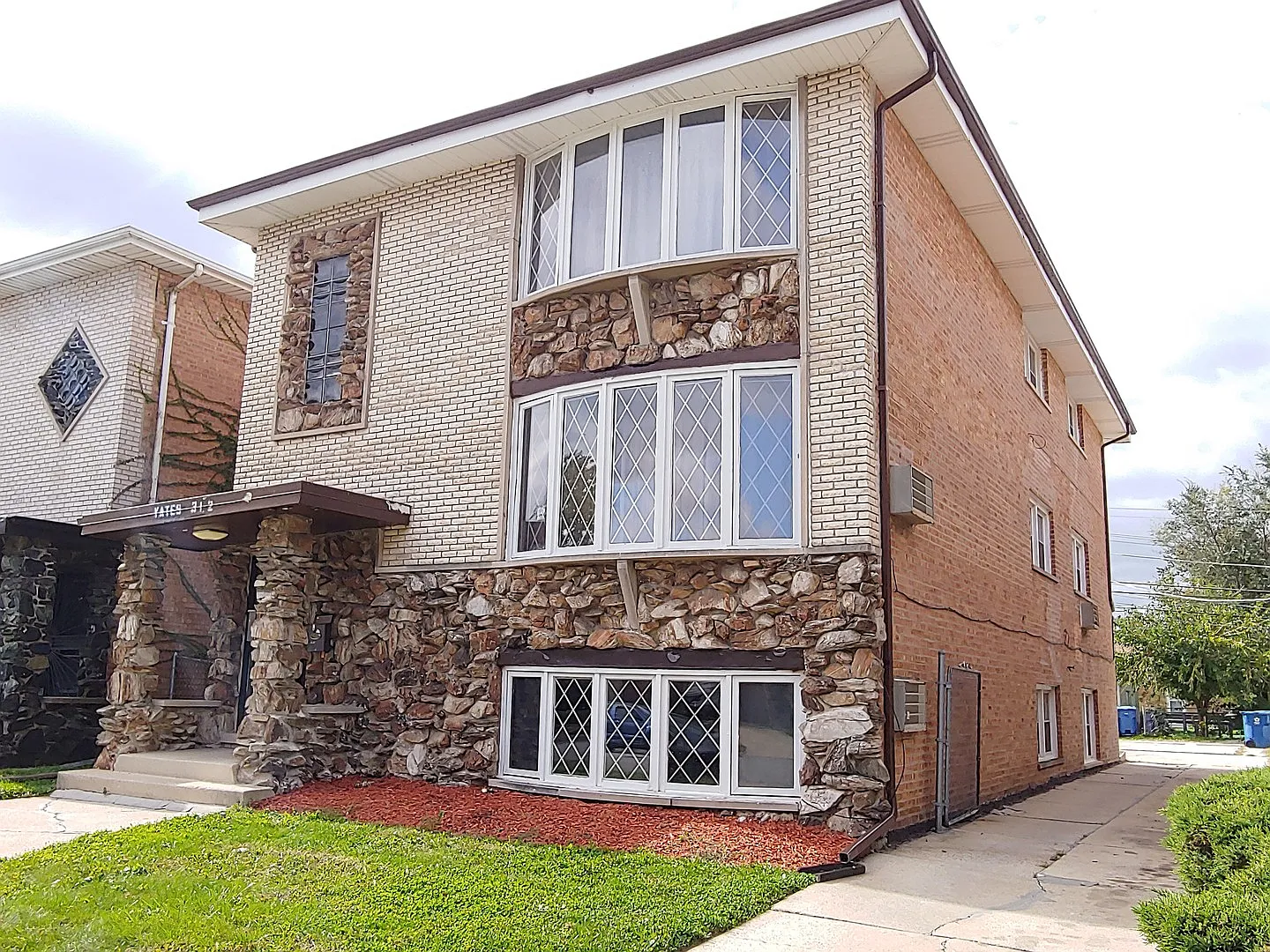 312 Yates Ave. — Photo 1