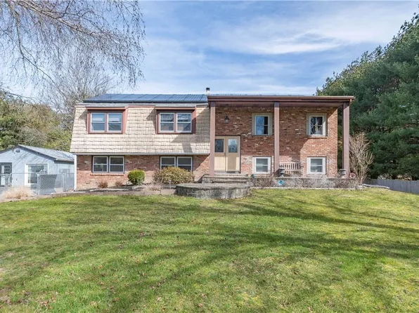 5 Lisa Drive, Highland, NY 12528