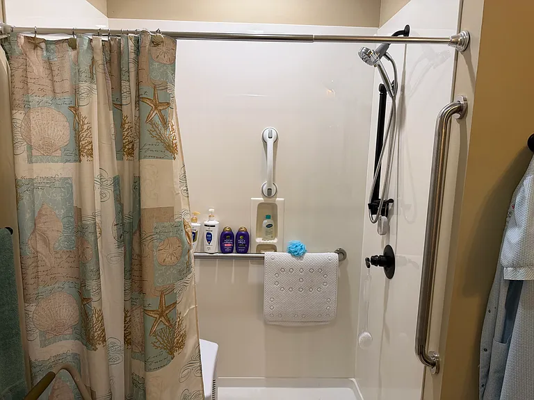 6 Charlton St NW #2 — Photo 13