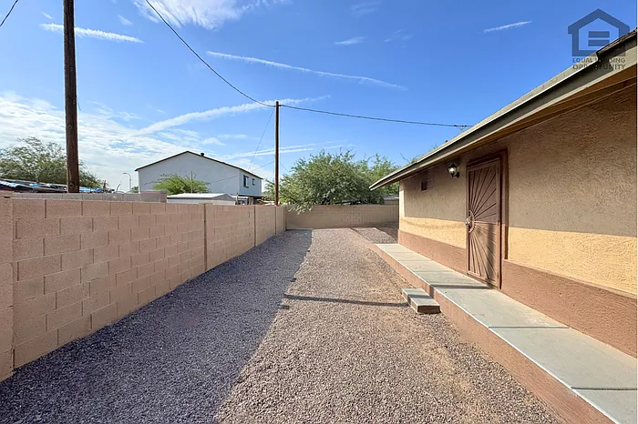 1 bed, 1.0 bath, 611 sqft, $899 — Photo 4