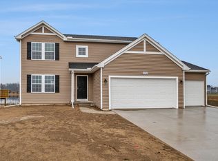 13726 Oasis Ave, Holland, MI 49424