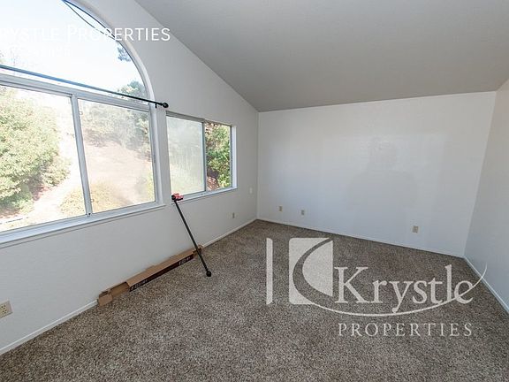 3rd image of 124 Bear Cove Ct