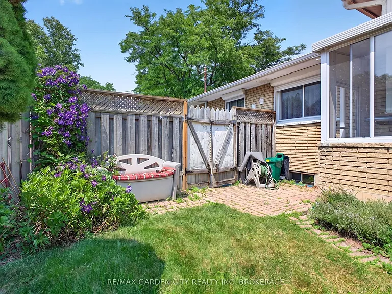 38 Cypress St #LOWER — Photo 25