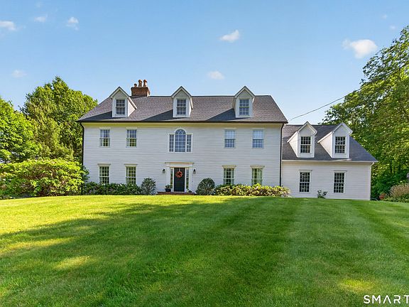 3rd image of 70 West Meadow Road