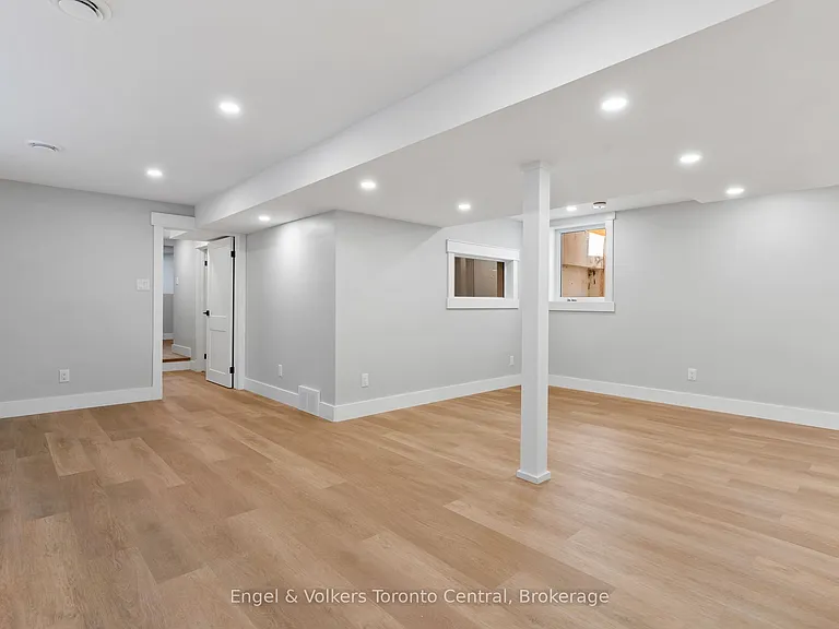 57 Crawford St — Photo 34