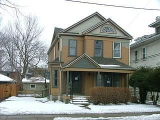 1st image of 254 W Grand Ave