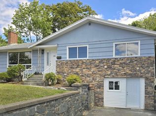 2975 Joseph Howe Dr, Halifax, NS B3L4H1