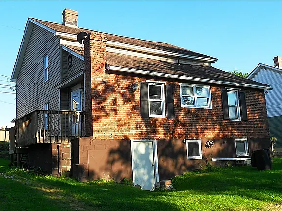 1023 Carbon Rd — Photo 3