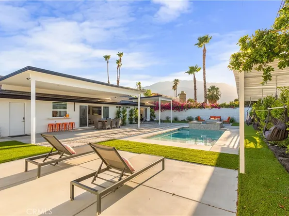 2890 E Via Escuela, Palm Springs, CA 92262