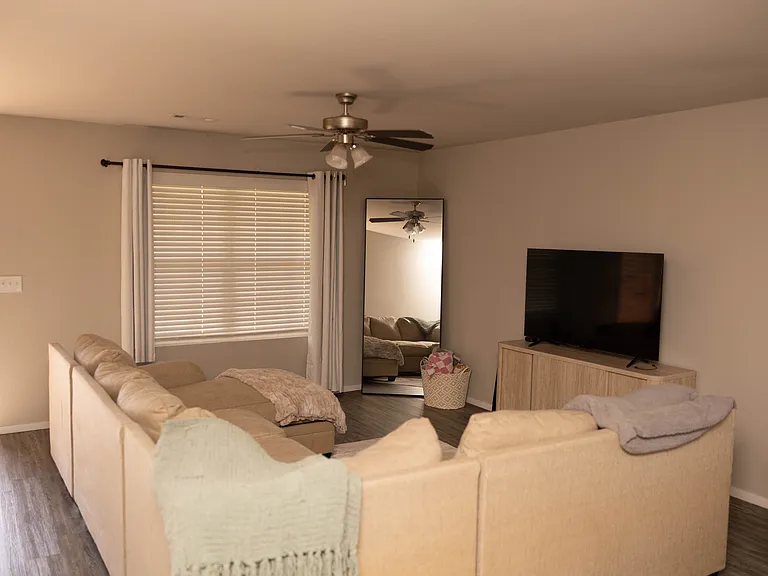 1324 S Morningside Dr — Photo 4