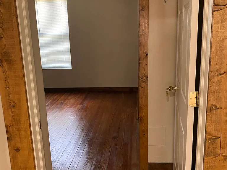 2333 Victor St — Photo 13