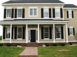 6615 W Deerfield Dr, Zionsville, IN 46077