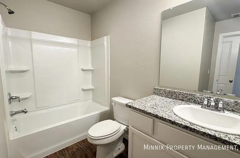 2101 N Jayton Ave #A — Photo 15