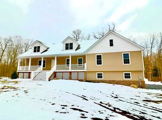 256 Lauer Rd, Poughkeepsie, NY 12603