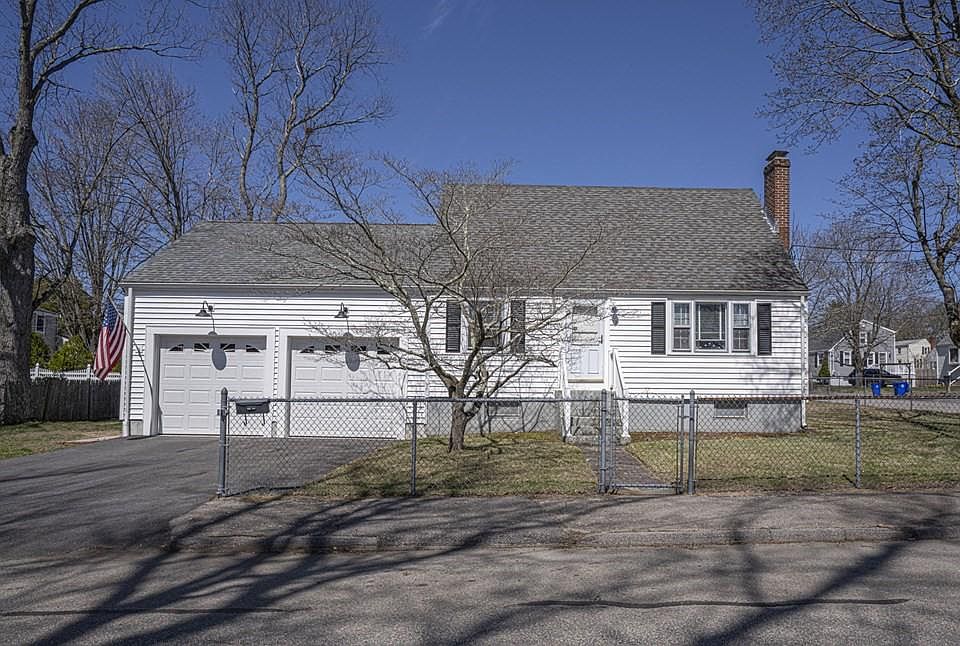 1st image of 12 Lincoln Ave