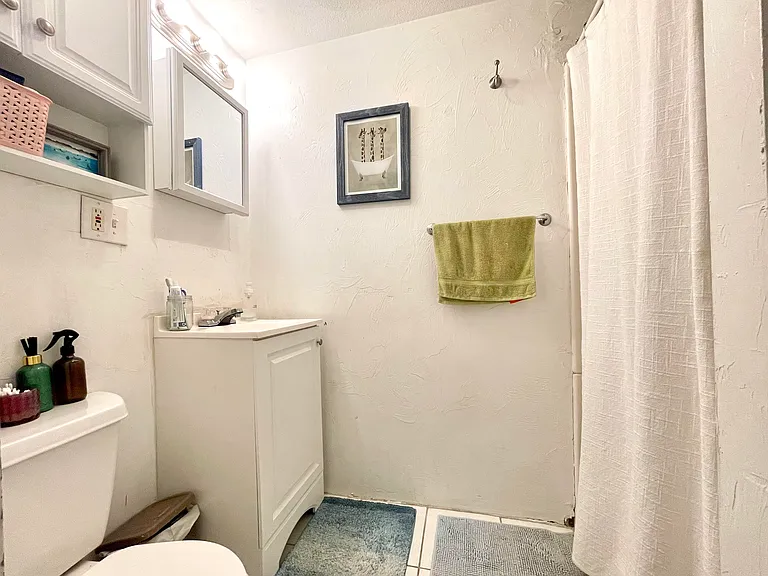92 Endicott St #2 — Photo 8