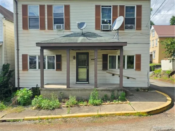 428 Dewey St, Kittanning, PA 16201
