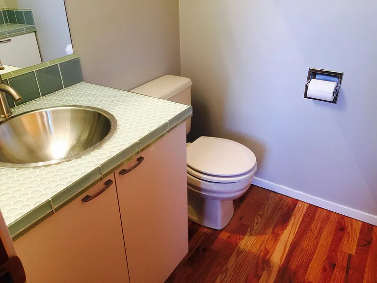 763 Cottage Ln — Photo 8