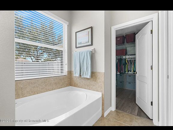 3rd image of 13568 Weatherstone Dr