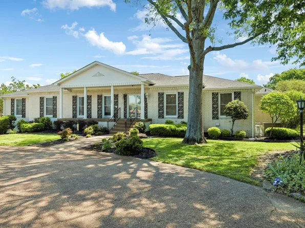 223 Kennett Rd, Old Hickory, TN 37138