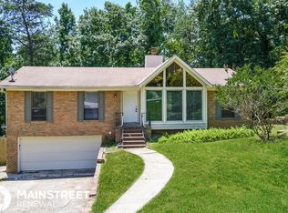 1209 Sweetwater Cir, Birmingham, AL 35235