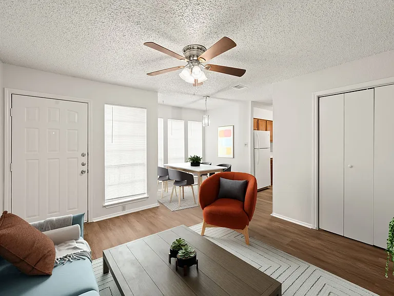 104 Mosscliff Cir #10 — Photo 4