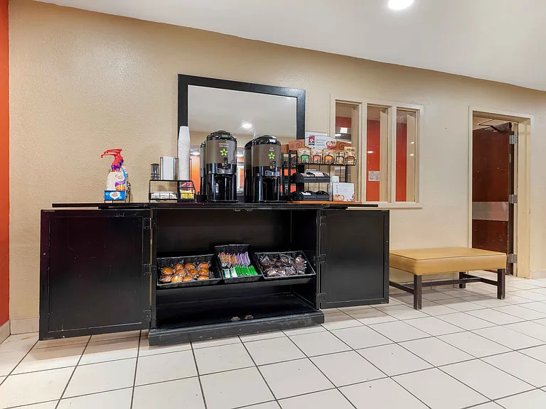 Free Grab-and-Go Breakfast