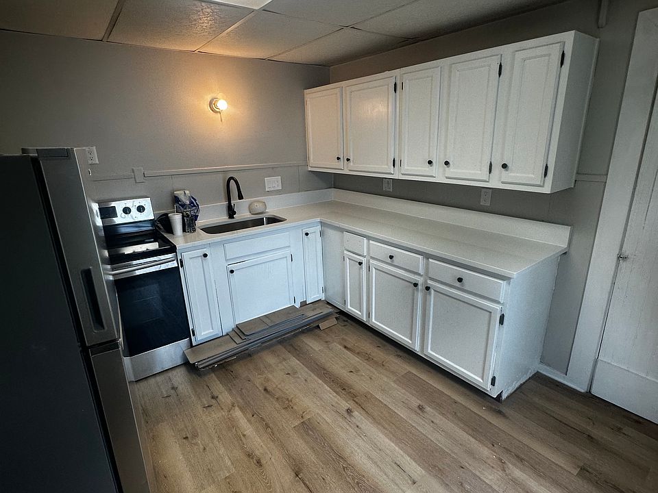 1st image of 22 Parnell Ave #1