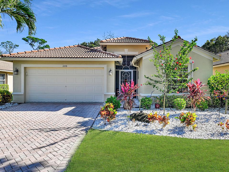 1st image of 12128 La Vita Way
