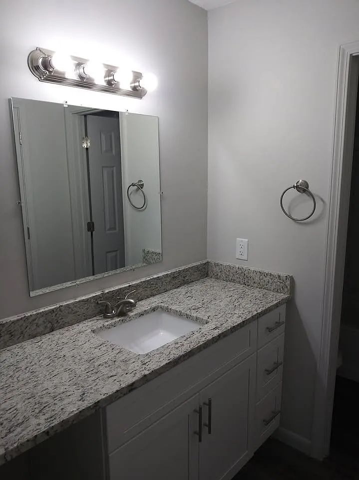 1 bed, 550 sqft, $800 — Photo 2